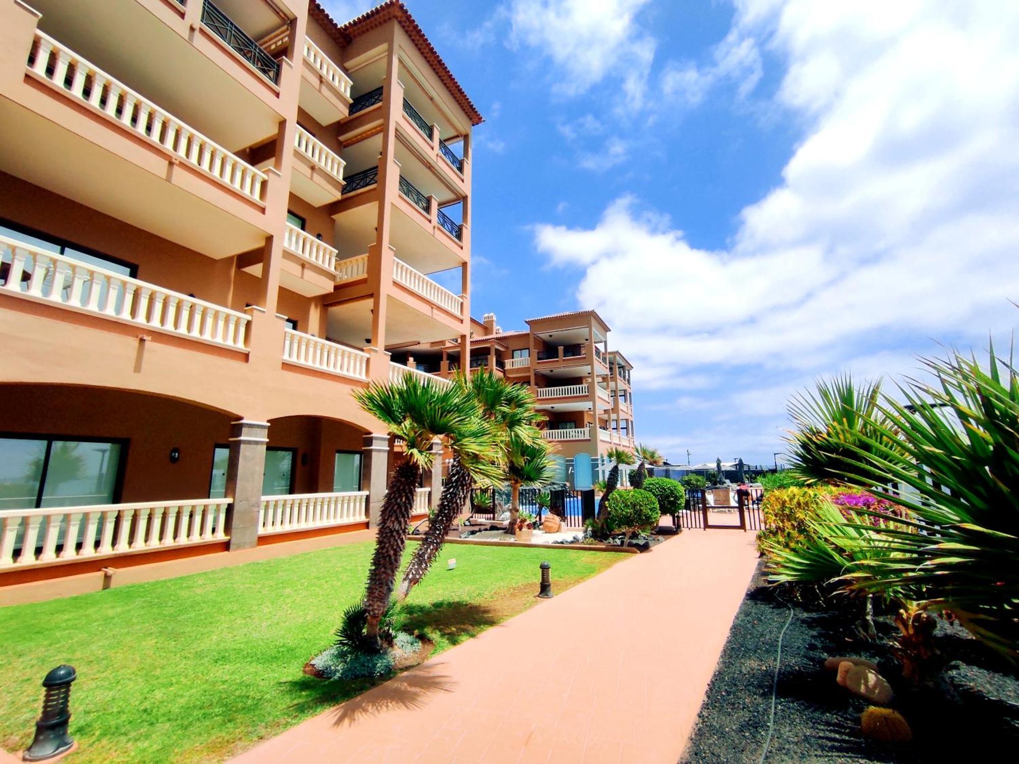 El Nautico Suites, The Beachfront Paradise Сан Мигель Экстерьер фото